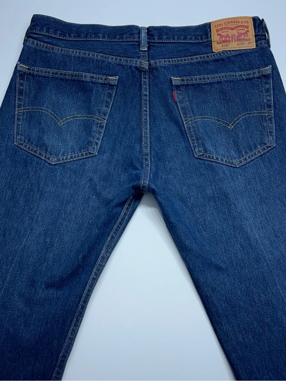 Levis 505 Jeans Mens 36x30 Blue Regular Straight Dark Wash Denim Custom Bead
